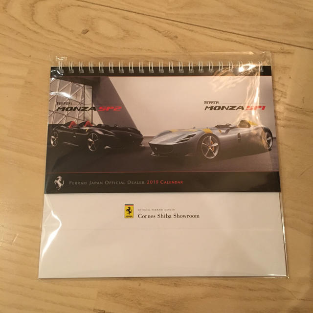 Ferrari(フェラーリ)のFerrari 2019 卓上カレンダー インテリア/住まい/日用品の文房具(カレンダー/スケジュール)の商品写真