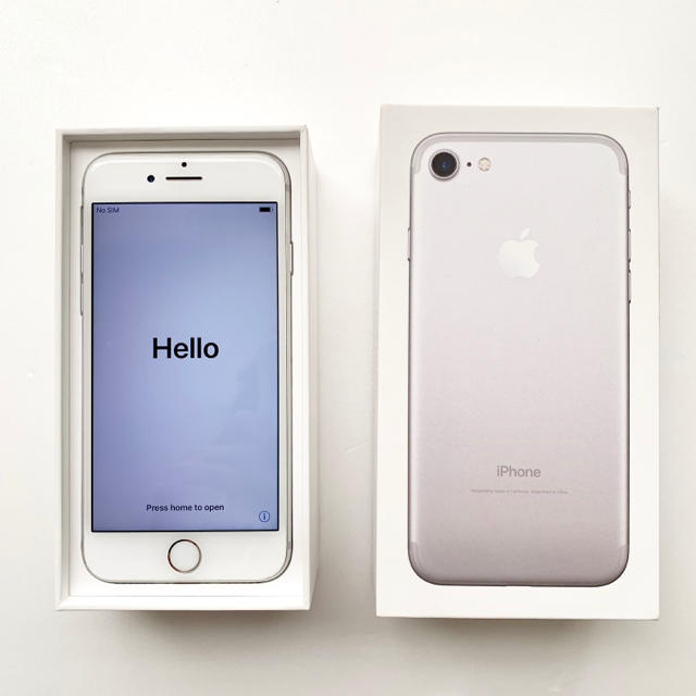 Apple(アップル)のたーきー様 電池交換済み iphone 7 (used) 付属品セット スマホ/家電/カメラのスマートフォン/携帯電話(スマートフォン本体)の商品写真