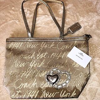 コーチ(COACH)のcoach ハ－ト&ゴ－ルドト－トバッグ(正規品)(トートバッグ)