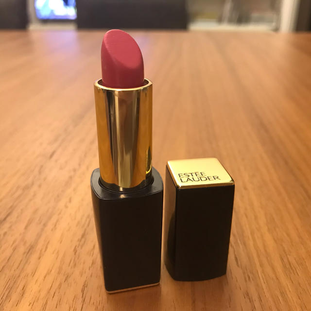 ほぼ未使用♡ESTEE LAUDER エスティローダー 口紅 06