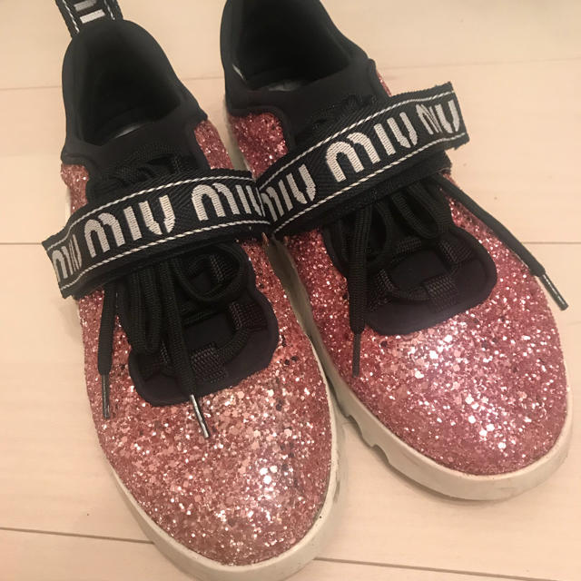 スニーカーmiumiu  スニーカー