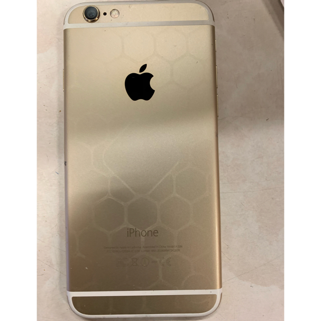 Apple(アップル)のiPhone 6 Gold 64gSoftbank 画面割れや不具合ありません スマホ/家電/カメラのスマートフォン/携帯電話(スマートフォン本体)の商品写真