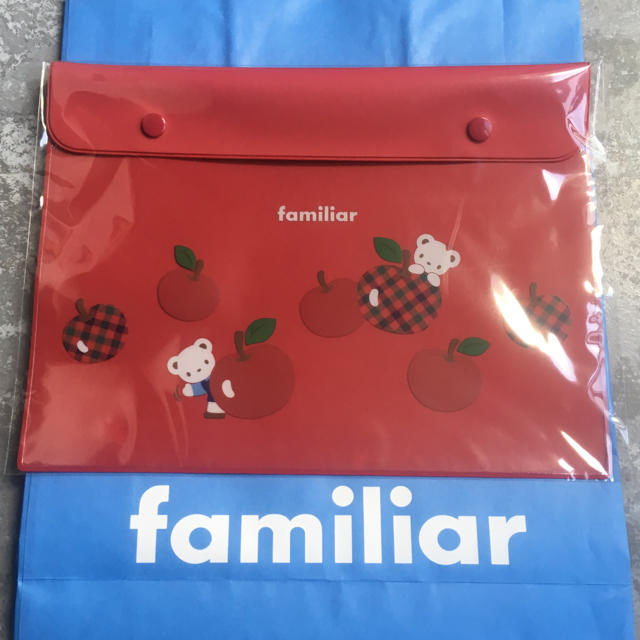 familiar(ファミリア)の【新品 未開封】ファミリア  クリアケース インテリア/住まい/日用品の文房具(ファイル/バインダー)の商品写真