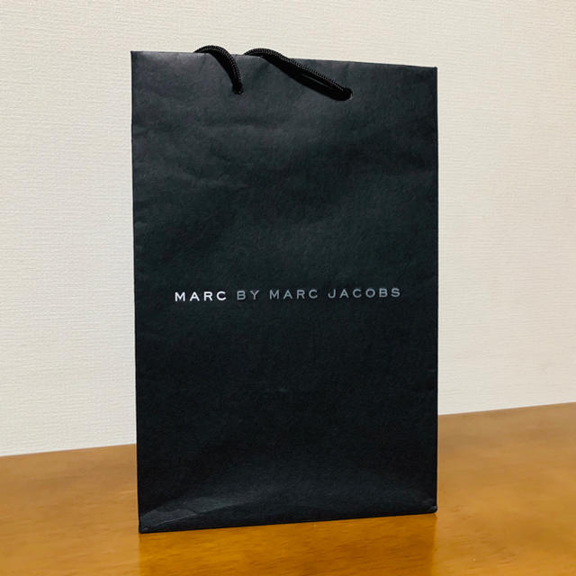 MARC BY MARC JACOBS(マークバイマークジェイコブス)のショップ袋 レディースのバッグ(ショップ袋)の商品写真