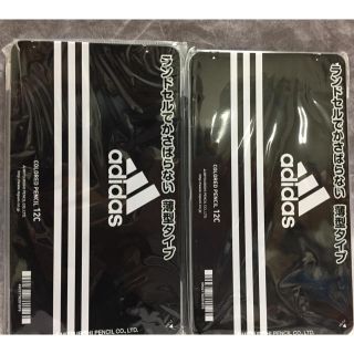 アディダス(adidas)のアディダス adidas　色鉛筆　  12色セット　　三菱鉛筆　黒、2ケース  (色鉛筆)