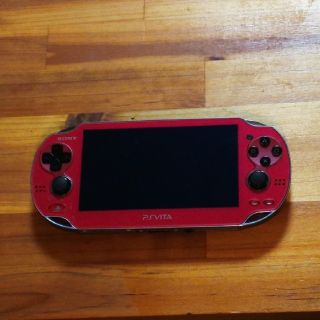 プレイステーションヴィータ(PlayStation Vita)のPS VITA PCH-1000　赤(携帯用ゲーム機本体)