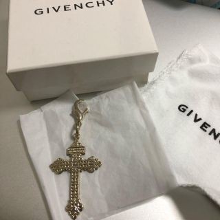 GIVENCHY(キーホルダー)のフリマアイテム一覧 GIVENCHY(キーホルダー)のフリマアイテム一覧