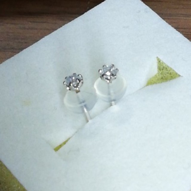 天然ダイヤモンド ピアス プラチナ 天然ダイヤモンド ピアス プラチナ