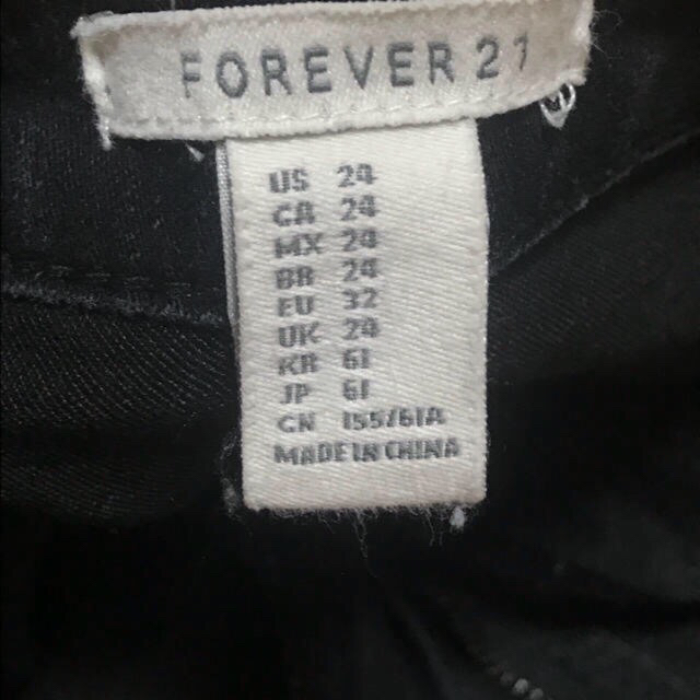 FOREVER 21(フォーエバートゥエンティーワン)のあやぱんだ様専用 レディースのパンツ(スキニーパンツ)の商品写真