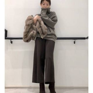 アパルトモンドゥーズィエムクラス(L'Appartement DEUXIEME CLASSE)のアパルトモンニットパンツ(クロップドパンツ)