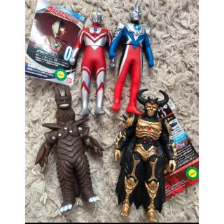 バンダイ(BANDAI)の新品、美品 ウルトラマン ★ ソフビ フィギュア 4体セット(特撮)