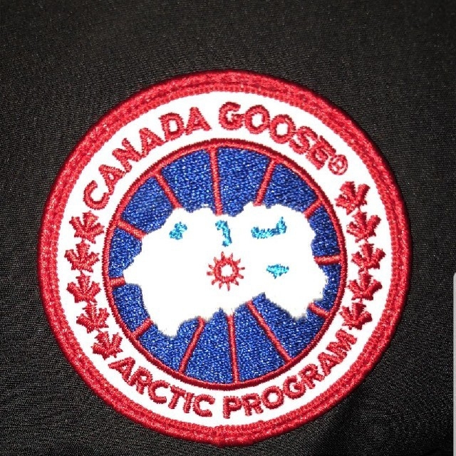 CANADA GOOSE(カナダグース)のカナダグースダウンベスト　希少Mサイズ メンズのジャケット/アウター(ダウンベスト)の商品写真