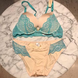 ヴィクトリアズシークレット(Victoria's Secret)のVS 新品ブラ&ショーツセット♡(ブラ&ショーツセット)