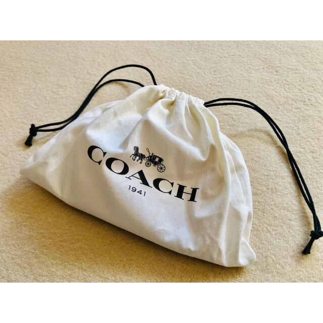 COACH(コーチ)のCOACH コーチ ポーチ 新品未使用 レディースのファッション小物(ポーチ)の商品写真