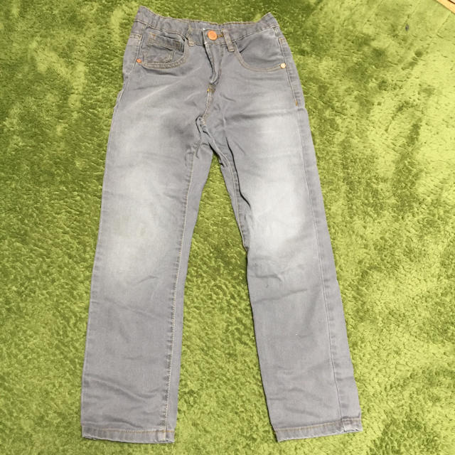 ZARA KIDS(ザラキッズ)のZara boys デニム ジーンズ ストレート 122 ザラ kids キッズ/ベビー/マタニティのキッズ服男の子用(90cm~)(パンツ/スパッツ)の商品写真