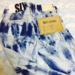 スライ(SLY)の【未使用】SLY/ケミカルウォッシュジーンズ(デニム/ジーンズ)