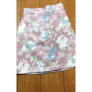 マジェスティックレゴン(MAJESTIC LEGON)のマジスティックレゴン 花柄スカート(ひざ丈スカート)