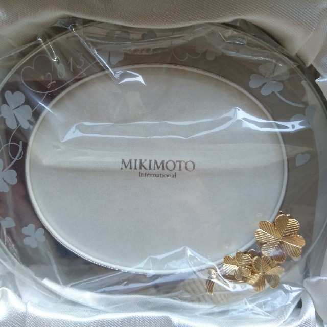 MIKIMOTO(ミキモト)の【新品未使用】MIKIMOTO 写真立て&時計セット インテリア/住まい/日用品のインテリア小物(置時計)の商品写真