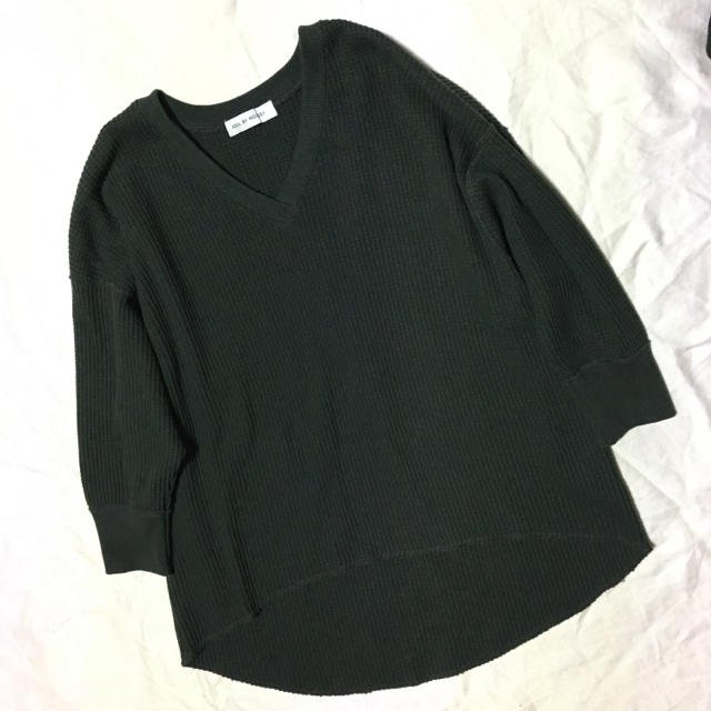 AZUL by moussy(アズールバイマウジー)のアズールバイマウジー ベビーワッフルVネックトップス レディースのトップス(カットソー(長袖/七分))の商品写真