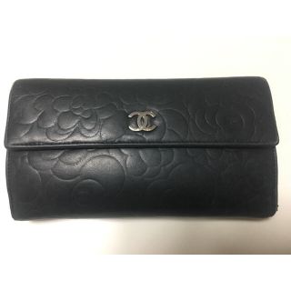 シャネル(CHANEL)の値下げ！【シャネル カメリア 黒 長財布 2011年購入品】(財布)