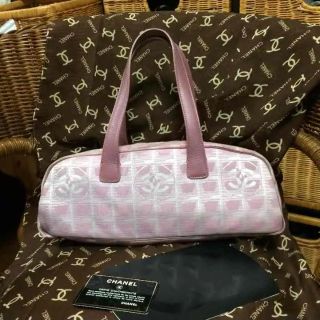 シャネル(CHANEL)のシャネルトラベルラインハンドバッグ 完売しました(ハンドバッグ)