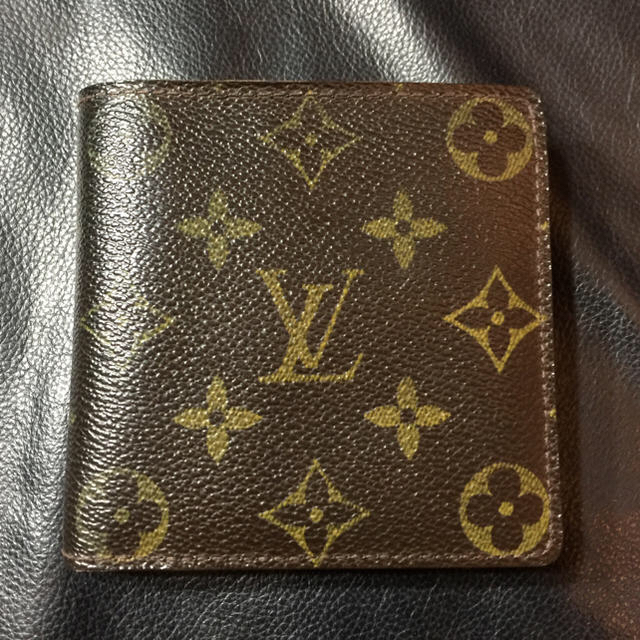 LOUIS VUITTON(ルイヴィトン)の本物 ルイヴィトン マルコ M61665 メンズのファッション小物(折り財布)の商品写真