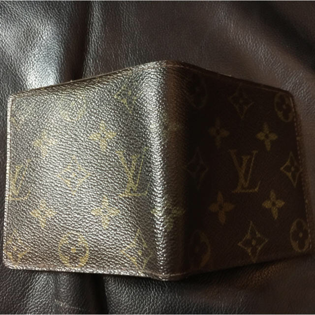 LOUIS VUITTON(ルイヴィトン)の本物 ルイヴィトン マルコ M61665 メンズのファッション小物(折り財布)の商品写真