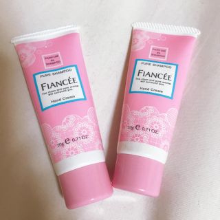 フィアンセ(FIANCEE)のfiancée ハンドクリーム2個セット(ハンドクリーム)