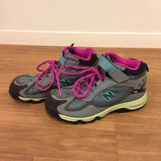 ニューバランス(New Balance)のニューバランス トレッキングシューズ 22(登山用品)