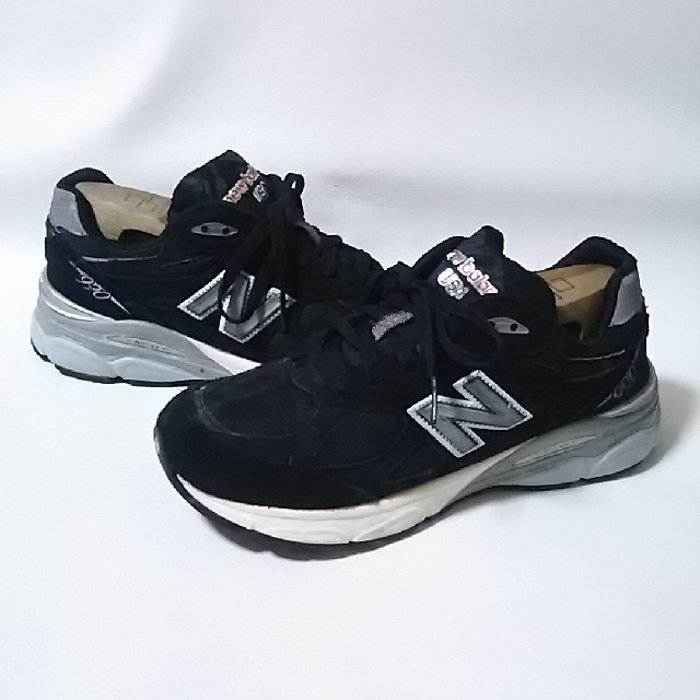 New Balance(ニューバランス)の
希少アメリカ製ビンテージ！ニューバランス990高級スニーカー黒銀！


 メンズの靴/シューズ(スニーカー)の商品写真