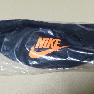 ナイキ(NIKE)のNIKE ヘリテージ EMB ヒップパック
ボディバック　ウエストポーチ(ボディバッグ/ウエストポーチ)