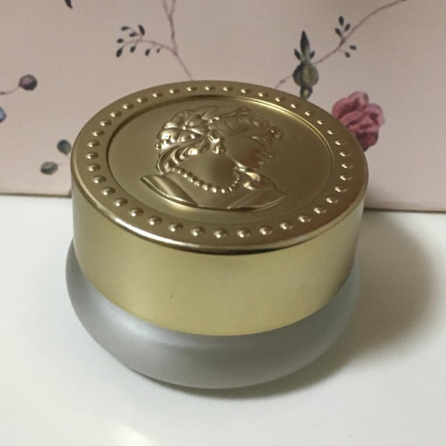 Les Merveilleuses LADUREE(レメルヴェイユーズラデュレ)の未使用 デイセラム 美容液 LADUREE コスメ/美容のスキンケア/基礎化粧品(美容液)の商品写真