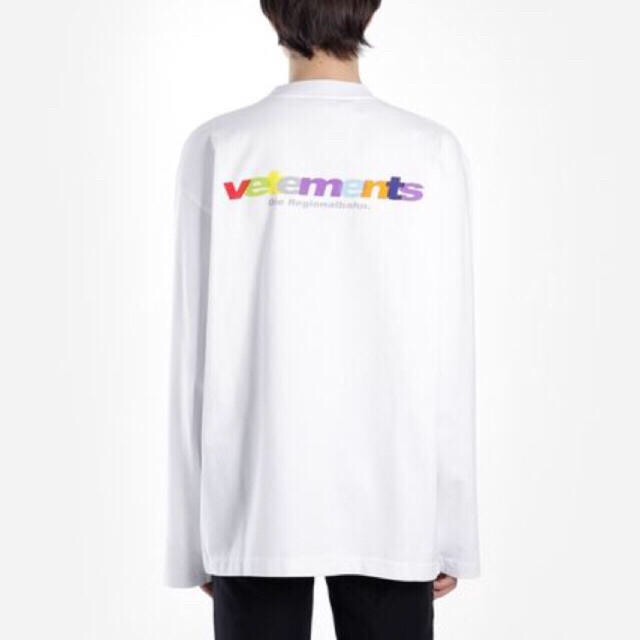 vetements カラフルロゴ スウェット ロングtシャツ メンズのトップス(スウェット)の商品写真