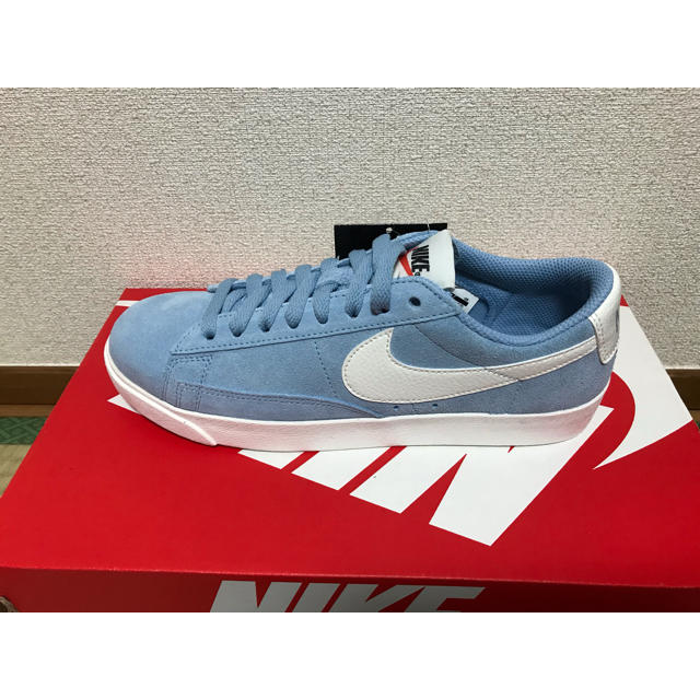 【新品】NIKE スニーカー 24.5cm