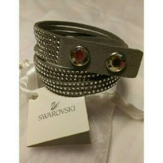 スワロフスキー(SWAROVSKI)の[値下げ中]キラキラSWAROVSKI ブレスレット(ブレスレット/バングル)