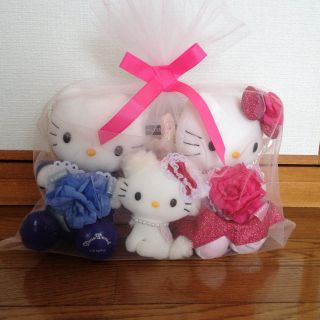 ドレスキティーちゃんセット(ぬいぐるみ)