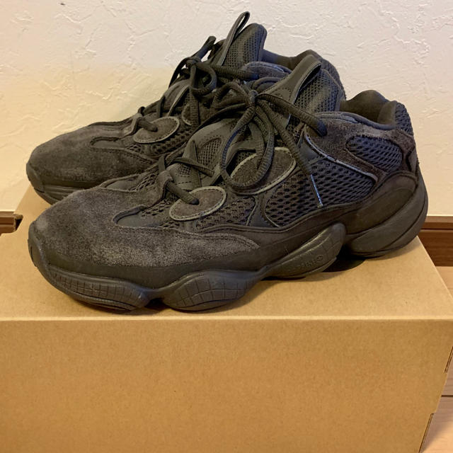 adidas(アディダス)の美品 adidas YEEZY 500 UTILITY BLACK 26cm メンズの靴/シューズ(スニーカー)の商品写真