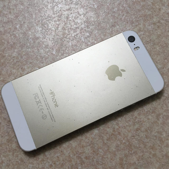 Apple SIMフリーの通販 by トム's shop｜アップルならラクマ - iPhone5s 64GB 超激得特価