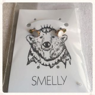 アーバンリサーチ(URBAN RESEARCH)のSMELLY◆ビジューピアス(ピアス)