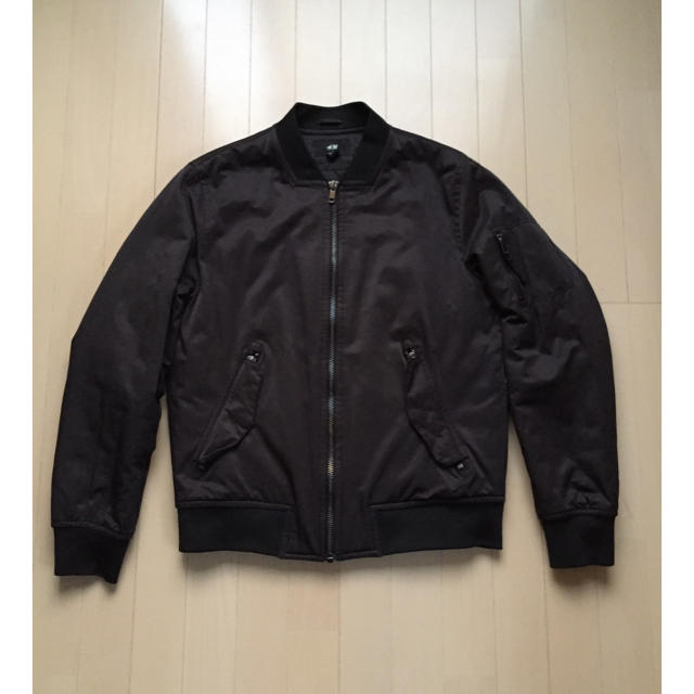 H&M(エイチアンドエム)のH&M MA1 JACKET M SIZE メンズのジャケット/アウター(フライトジャケット)の商品写真