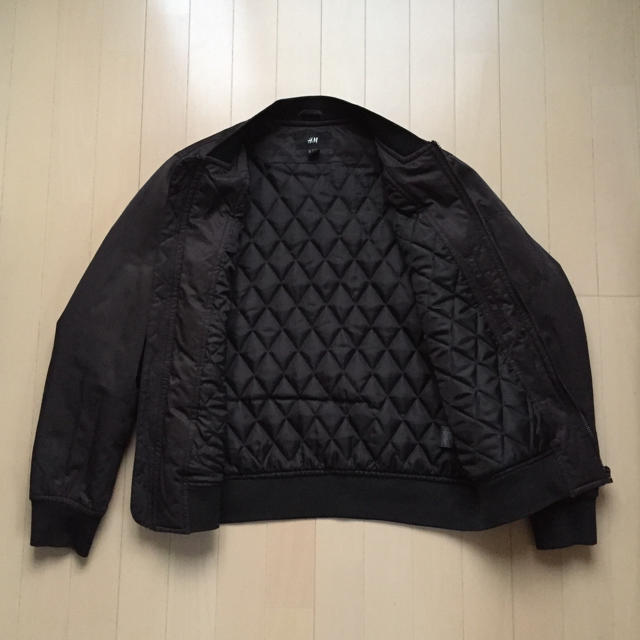 H&M(エイチアンドエム)のH&M MA1 JACKET M SIZE メンズのジャケット/アウター(フライトジャケット)の商品写真