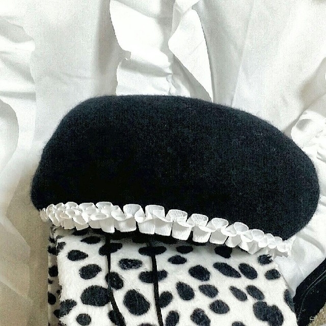 w closet(ダブルクローゼット)のLOLITA FRILL BERET.

 レディースの帽子(ハンチング/ベレー帽)の商品写真