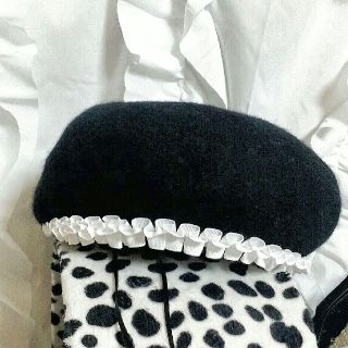 ダブルクローゼット(w closet)のLOLITA FRILL BERET.

(ハンチング/ベレー帽)