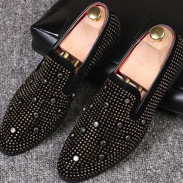 JIMMY CHOO(ジミーチュウ)の限定オーダー メンズ スタッズタッセルローファー シューズ 黒 ブラック メンズの靴/シューズ(ドレス/ビジネス)の商品写真