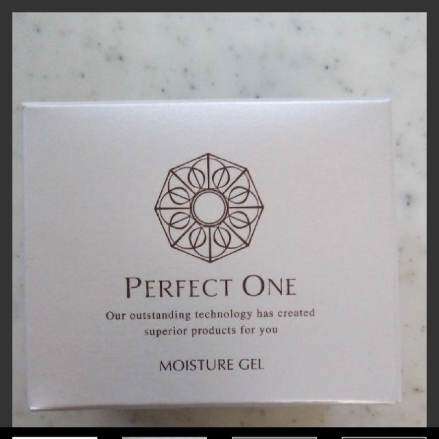 PERFECT ONE(パーフェクトワン)のパーフェクトワンモイスチャージェル コスメ/美容のスキンケア/基礎化粧品(オールインワン化粧品)の商品写真