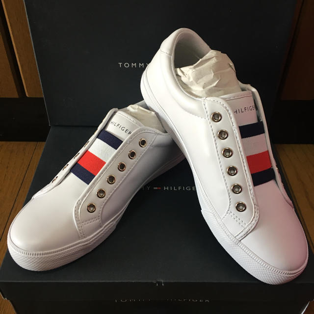 TOMMY HILFIGER(トミーヒルフィガー)の✴︎専用✴︎トミーヒルフィガー ✴︎スリッポン✴︎スニーカー レディースの靴/シューズ(スニーカー)の商品写真