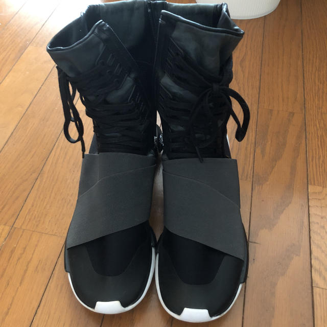 Y-3(ワイスリー)のy-3 QASA BOOT メンズの靴/シューズ(スニーカー)の商品写真