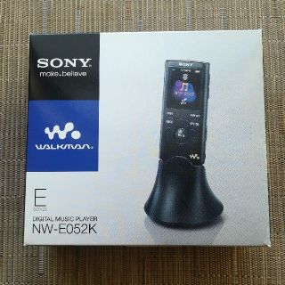 ソニー(SONY)のSONYウォークマン　送料込(ポータブルプレーヤー)