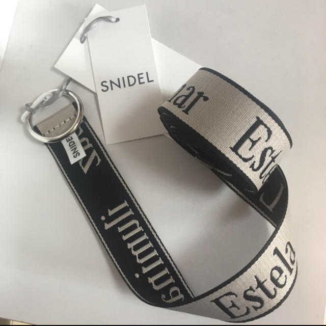 SNIDEL(スナイデル)のSNIDEL 新品 ロゴテープベルト レディースのファッション小物(ベルト)の商品写真