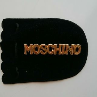 モスキーノ(MOSCHINO)のMOSCHINOブローチ(ブローチ/コサージュ)